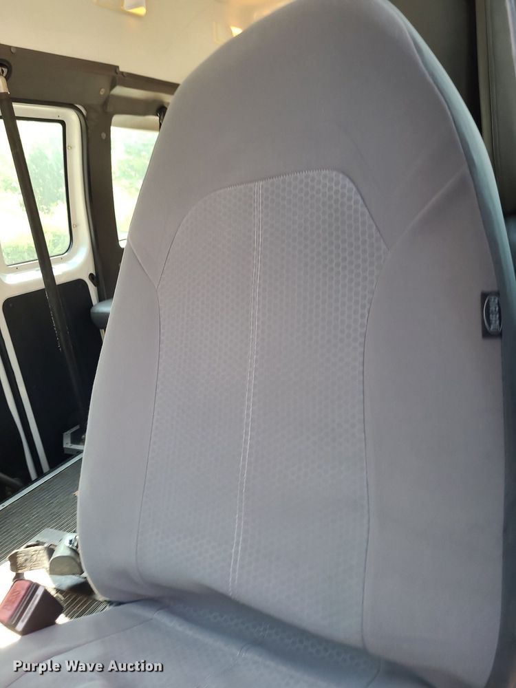 image for item NX9598 2006 Ford E250  van