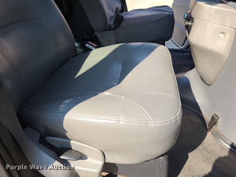 image for item NX9598 2006 Ford E250  van