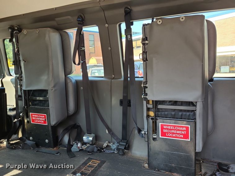 image for item NX9598 2006 Ford E250  van