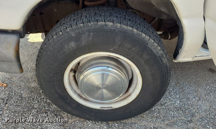 image for item NX9598 2006 Ford E250  van