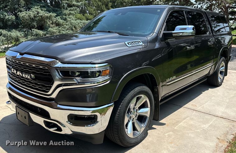 image for item NY9240 2019 Dodge Ram 1500 Limited  Crew Cab pickup truck