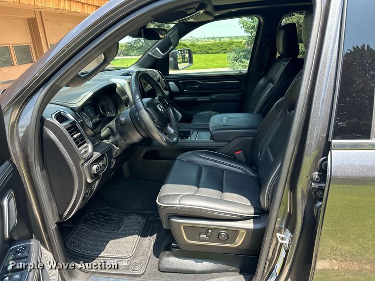 image for item NY9240 2019 Dodge Ram 1500 Limited  Crew Cab pickup truck