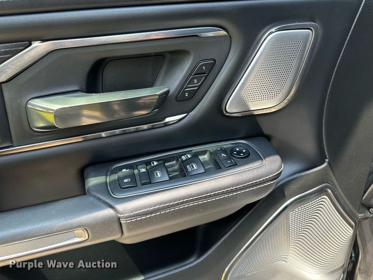 image for item NY9240 2019 Dodge Ram 1500 Limited  Crew Cab pickup truck