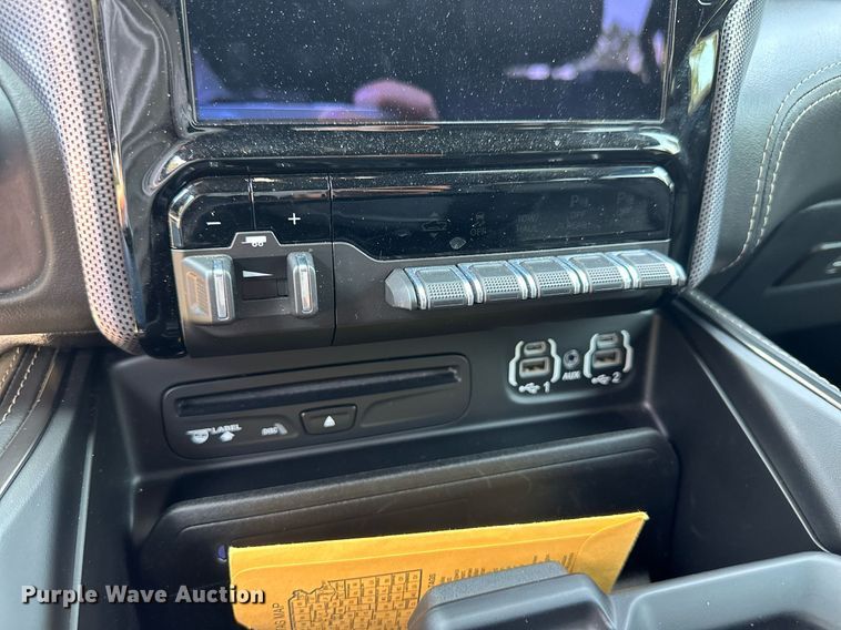 image for item NY9240 2019 Dodge Ram 1500 Limited  Crew Cab pickup truck