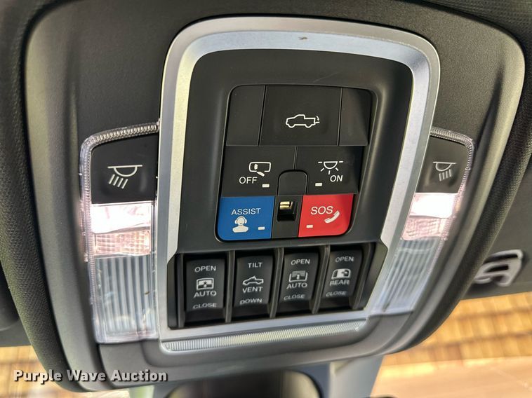 image for item NY9240 2019 Dodge Ram 1500 Limited  Crew Cab pickup truck