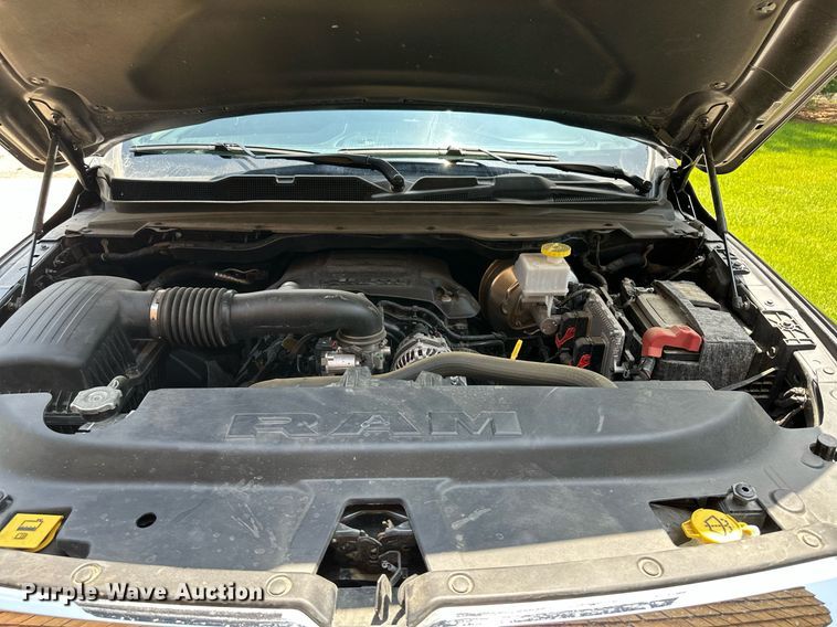 image for item NY9240 2019 Dodge Ram 1500 Limited  Crew Cab pickup truck