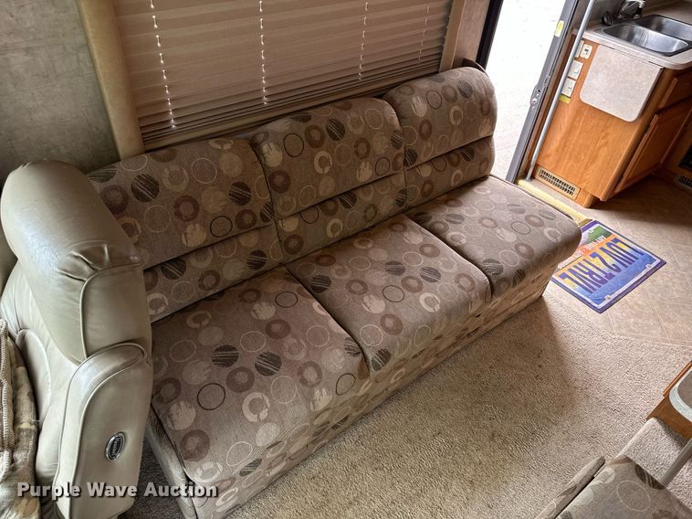 image for item NY9249 2007 Fleetwood Terra LX  RV