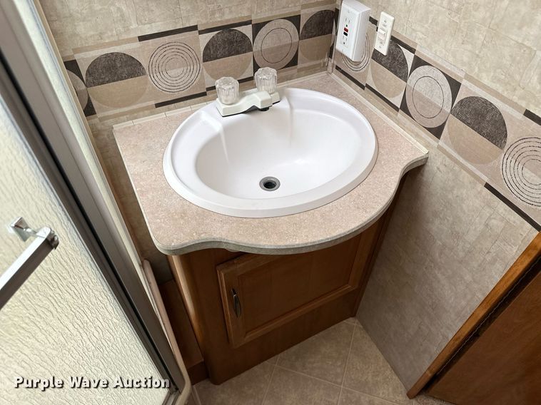 image for item NY9249 2007 Fleetwood Terra LX  RV