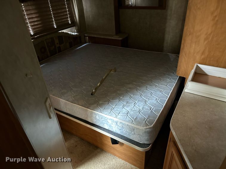 image for item NY9249 2007 Fleetwood Terra LX  RV