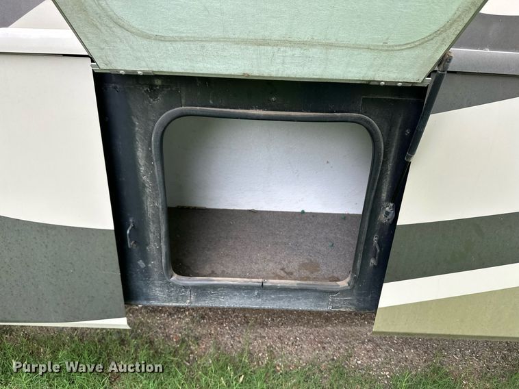 image for item NY9249 2007 Fleetwood Terra LX  RV