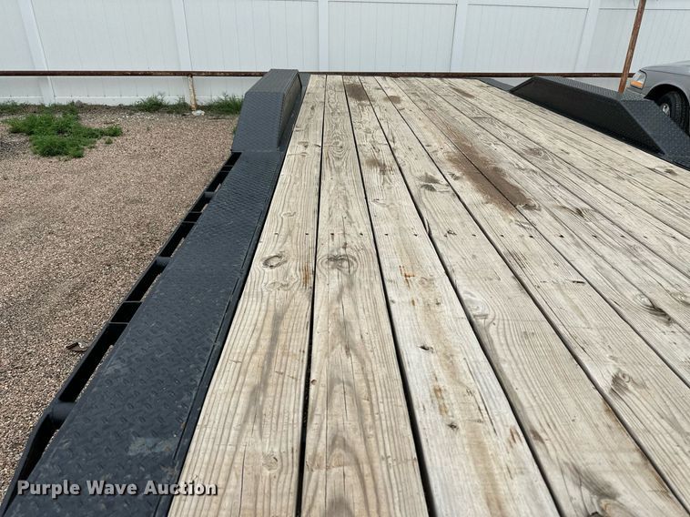 image for item NY9250 2019 PJ B6202-Carhauler  equipment trailer