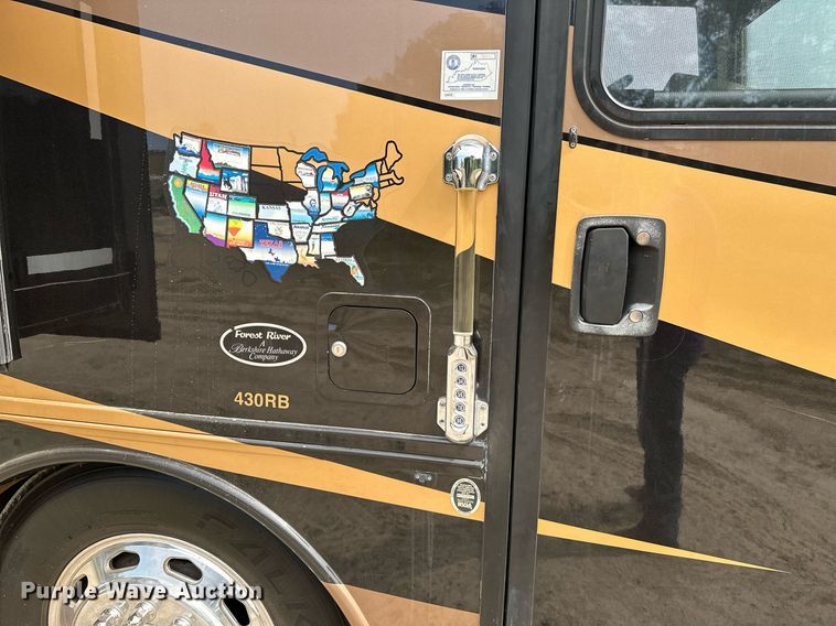 image for item OC9014 2014 Forest River Charleston  RV