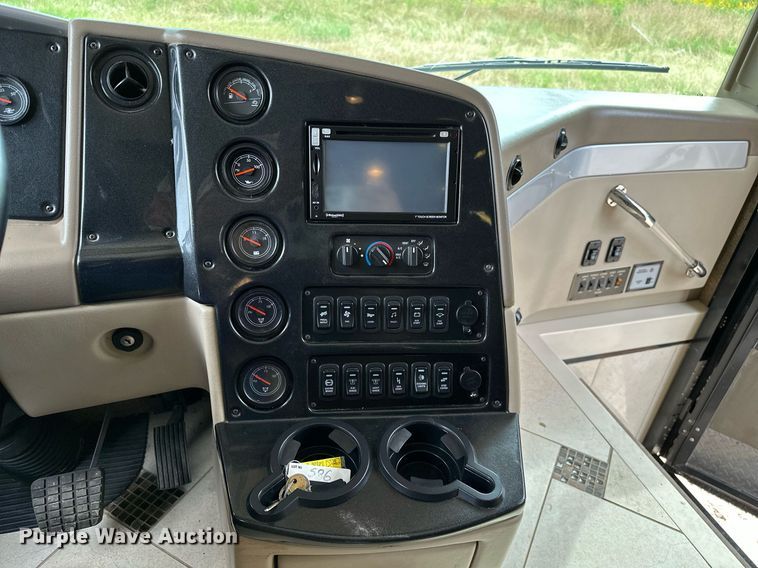 image for item OC9014 2014 Forest River Charleston  RV