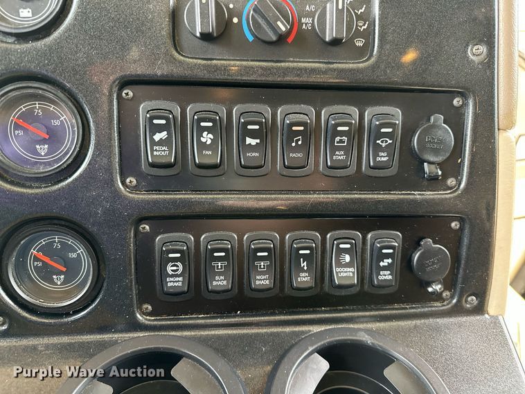 image for item OC9014 2014 Forest River Charleston  RV