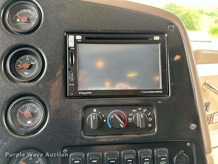 image for item OC9014 2014 Forest River Charleston  RV