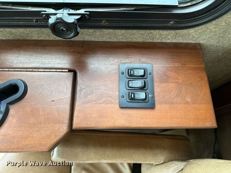 image for item OC9014 2014 Forest River Charleston  RV