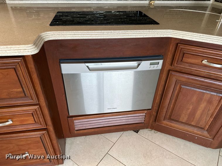 image for item OC9014 2014 Forest River Charleston  RV