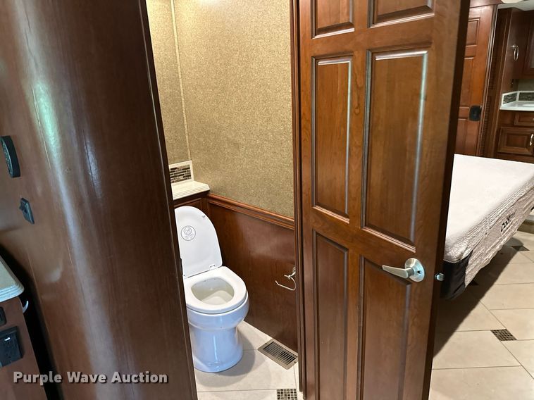 image for item OC9014 2014 Forest River Charleston  RV