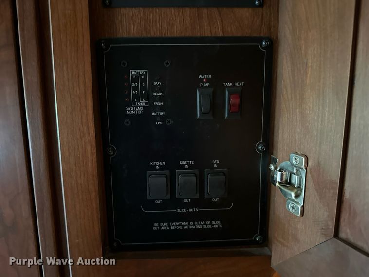 image for item OC9014 2014 Forest River Charleston  RV