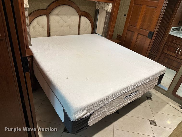 image for item OC9014 2014 Forest River Charleston  RV