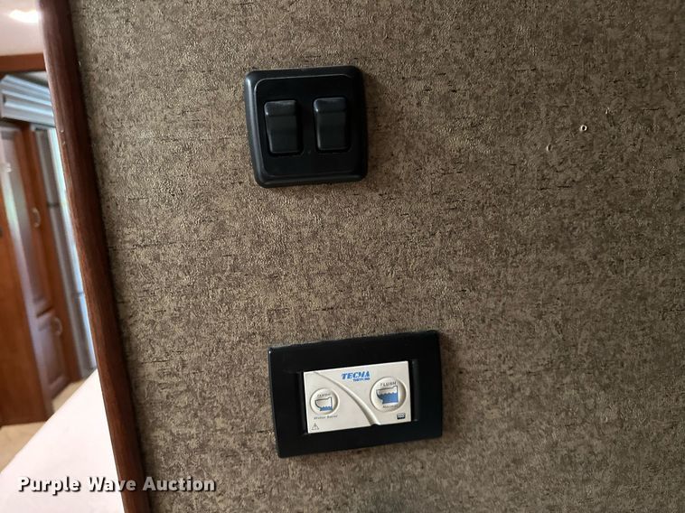 image for item OC9014 2014 Forest River Charleston  RV