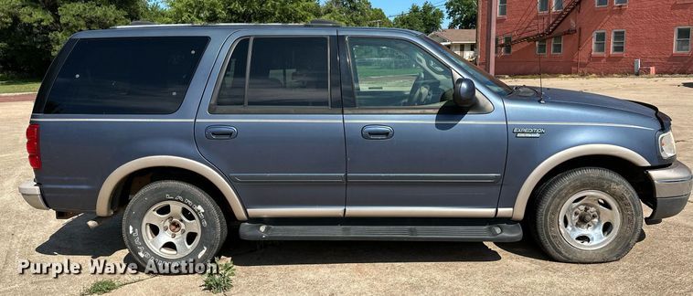image for item OC9026 1999 Ford Expedition  SUV
