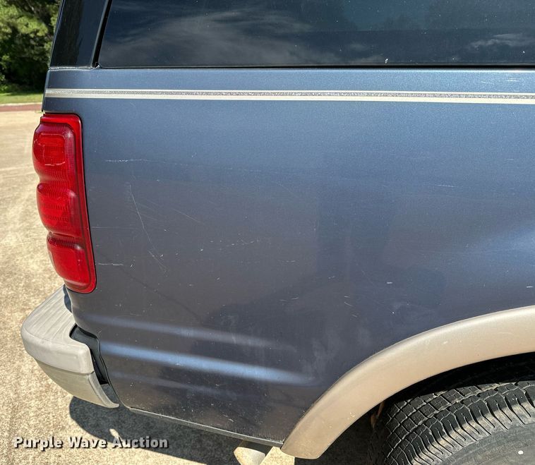 image for item OC9026 1999 Ford Expedition  SUV