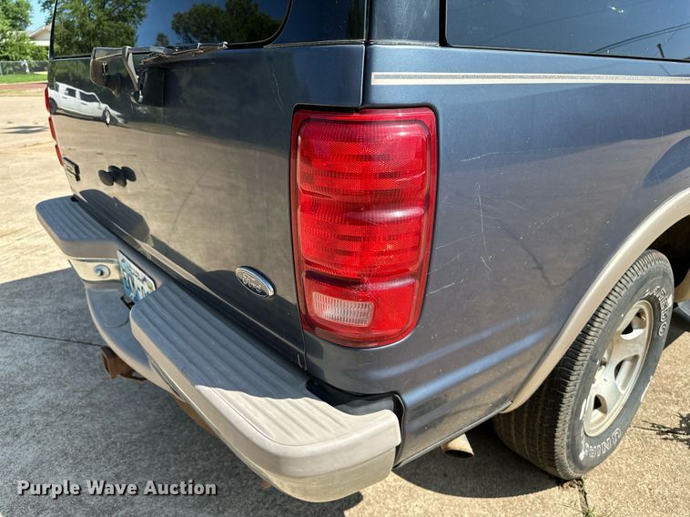 image for item OC9026 1999 Ford Expedition  SUV