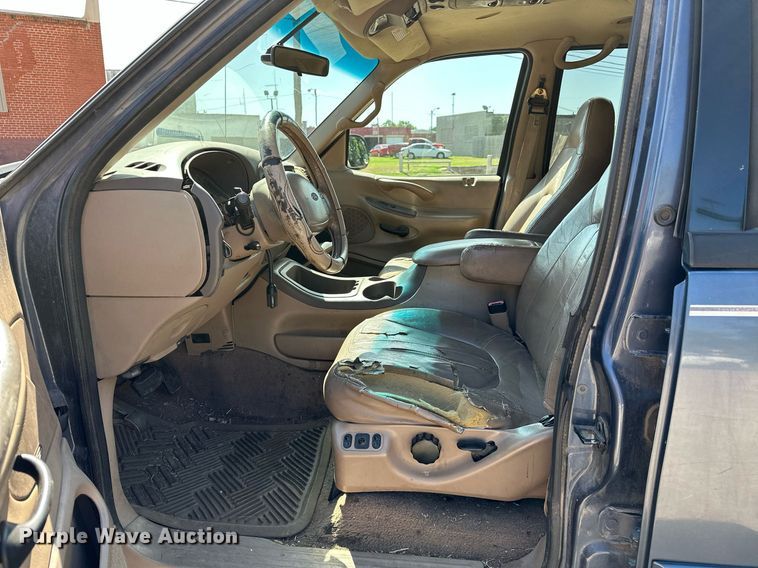 image for item OC9026 1999 Ford Expedition  SUV