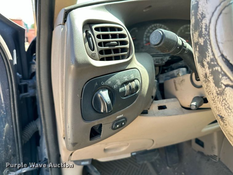 image for item OC9026 1999 Ford Expedition  SUV