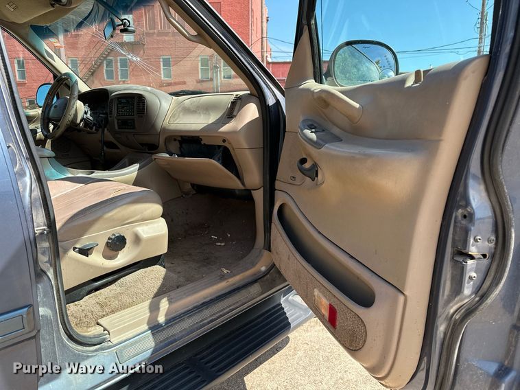 image for item OC9026 1999 Ford Expedition  SUV