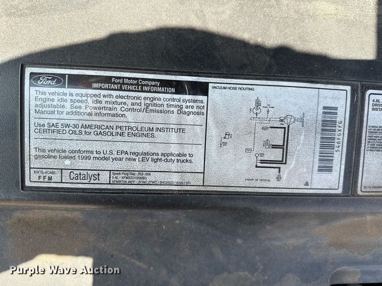 image for item OC9026 1999 Ford Expedition  SUV