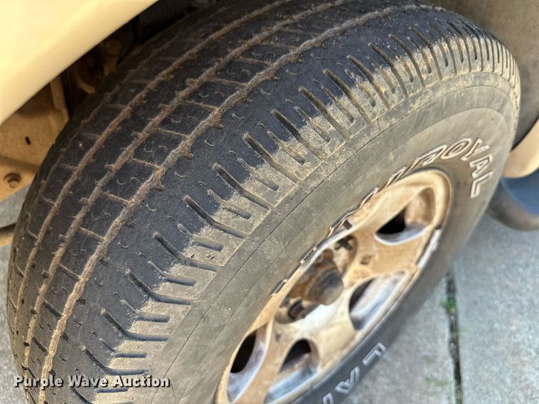 image for item OC9026 1999 Ford Expedition  SUV