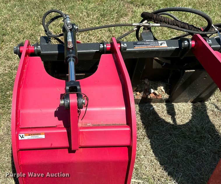 image for item OC9064 2020 Greywolf 1066  skid steer grapple bucket