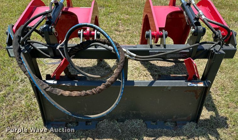 image for item OC9064 2020 Greywolf 1066  skid steer grapple bucket