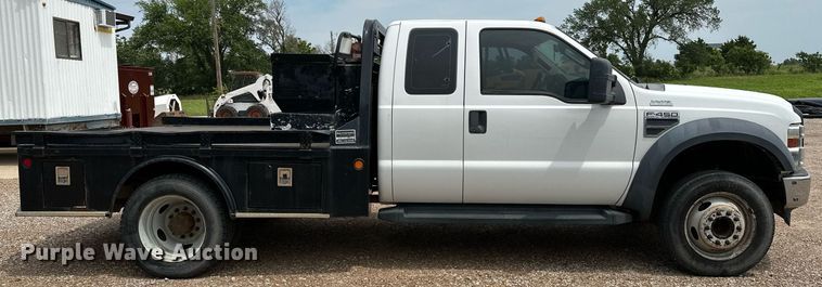 image for item OC9069 2008 Ford F450 Super Duty  SuperCab flatbed truck