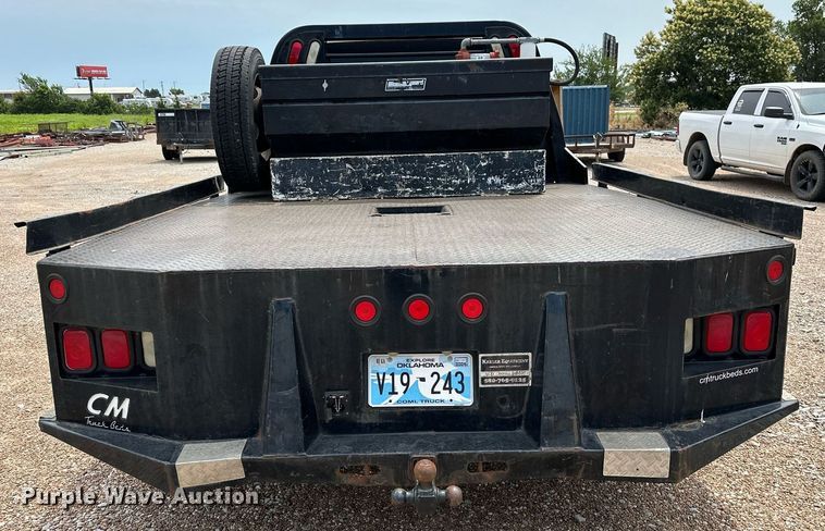 image for item OC9069 2008 Ford F450 Super Duty  SuperCab flatbed truck