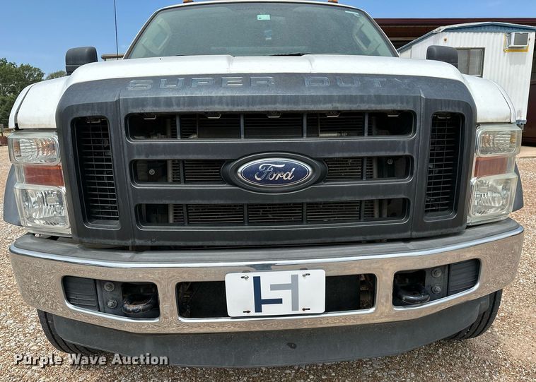 image for item OC9069 2008 Ford F450 Super Duty  SuperCab flatbed truck