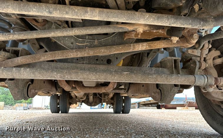 image for item OC9069 2008 Ford F450 Super Duty  SuperCab flatbed truck