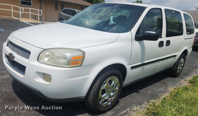 image for item OK9557 2008 Chevrolet Uplander  van