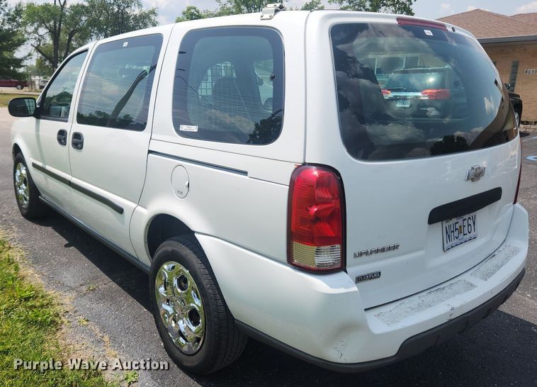 image for item OK9557 2008 Chevrolet Uplander  van