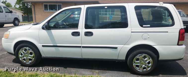 image for item OK9557 2008 Chevrolet Uplander  van