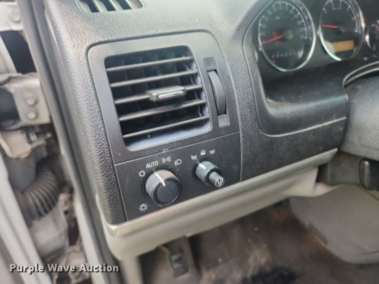 image for item OK9557 2008 Chevrolet Uplander  van