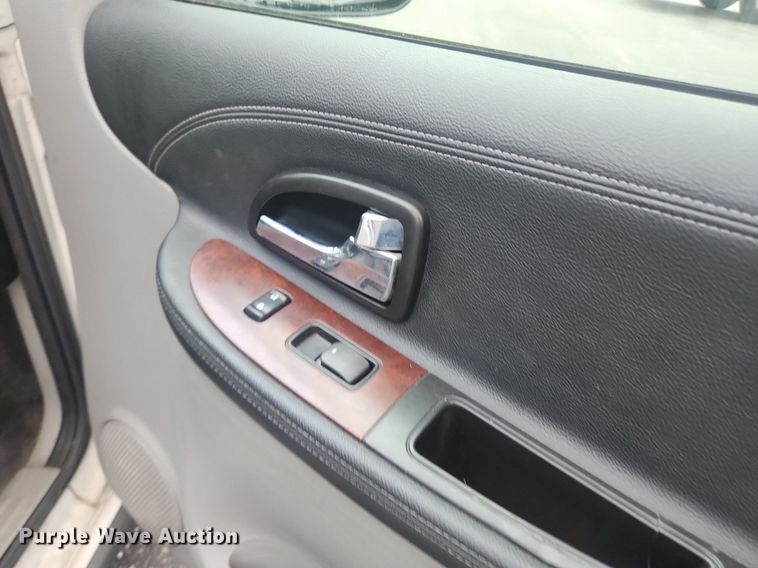 image for item OK9557 2008 Chevrolet Uplander  van