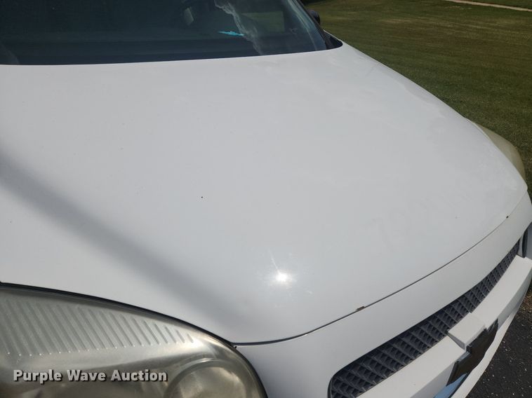 image for item OK9557 2008 Chevrolet Uplander  van