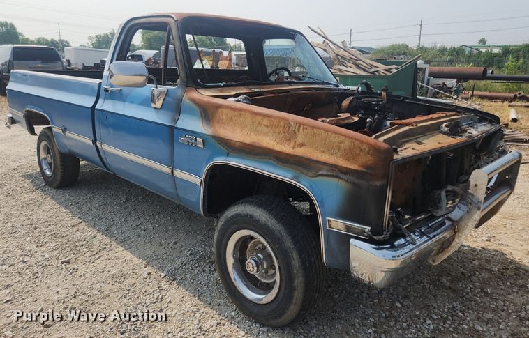 image for item OK9559 1984 GMC K1500 High Sierra  pickup truck