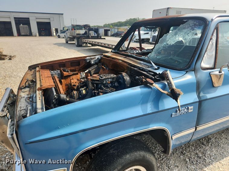 image for item OK9559 1984 GMC K1500 High Sierra  pickup truck