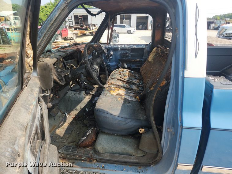 image for item OK9559 1984 GMC K1500 High Sierra  pickup truck