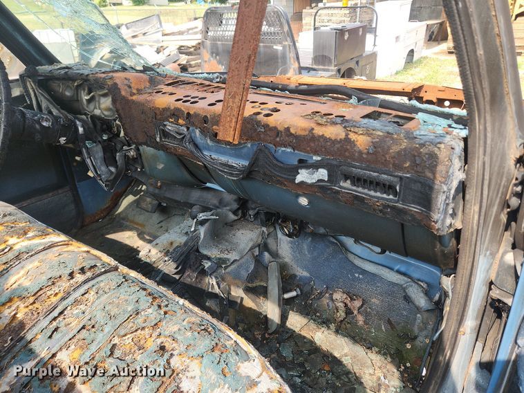 image for item OK9559 1984 GMC K1500 High Sierra  pickup truck