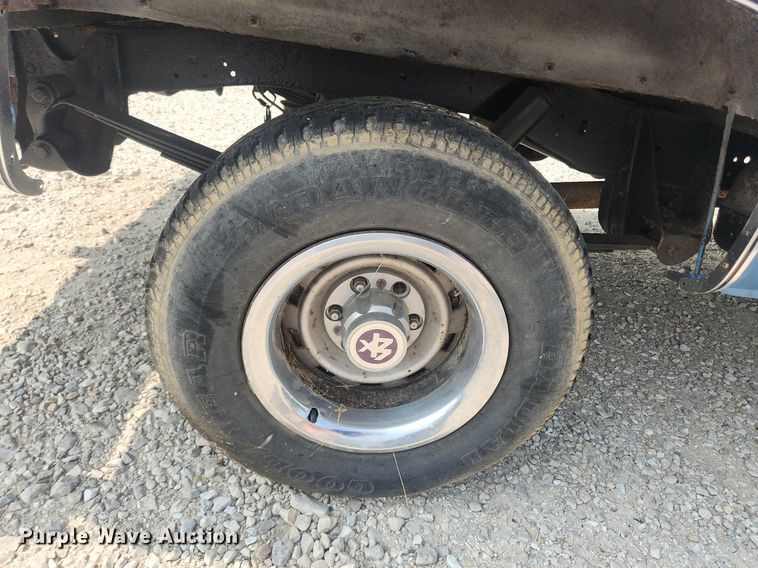 image for item OK9559 1984 GMC K1500 High Sierra  pickup truck